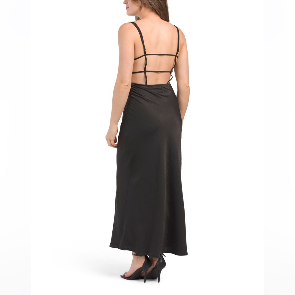 NWT house of harlow crinkle satin black maxi dress size medium